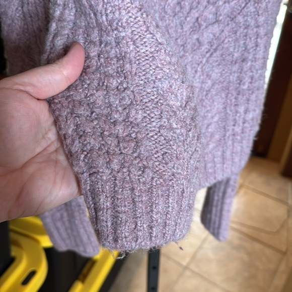 NWOT Express Off-the-Shoulder Sweater Mauve Size Small - Picture 7 of 9